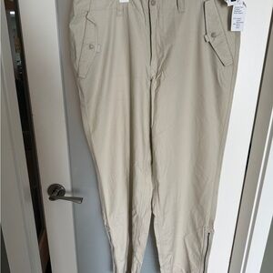 NWT GAP Light Tan Cargo/ Khakis Pants with Ankle Zips